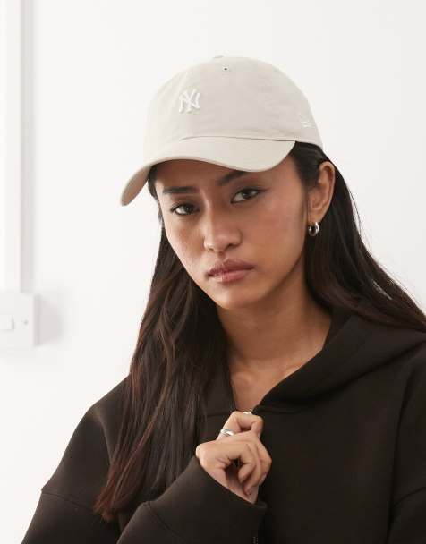 New Era NY Yankees 9twenty mini logo cap in beige - view 1