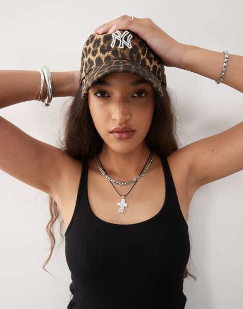 New Era NY Yankees 9twenty outline logo cap in leopard print - view 1