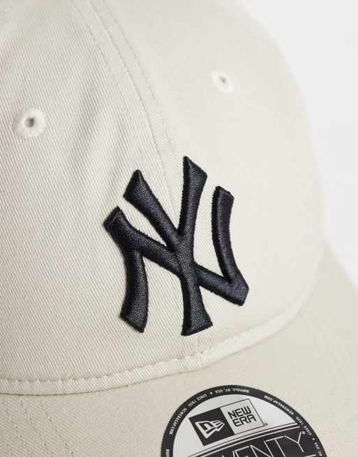 New Era - NY Yankees - 9twenty - Pet met logo in beige, 2 van 3
