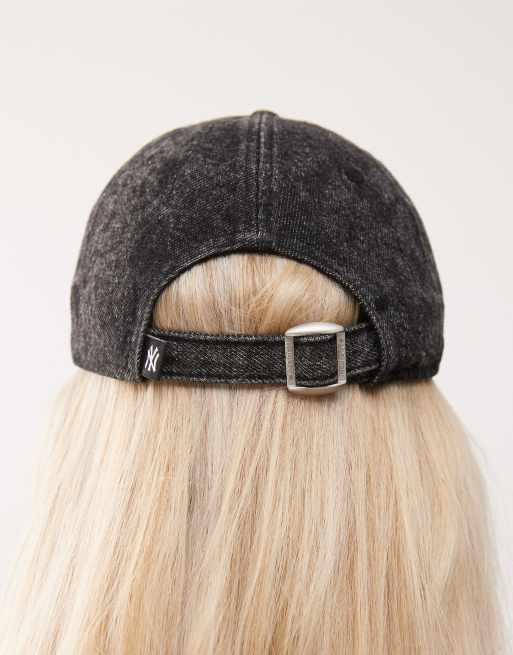 New Era - NY Yankees 9twenty - Sort og stonewashed kasket til kvinder i denim med slid, 2 af 3