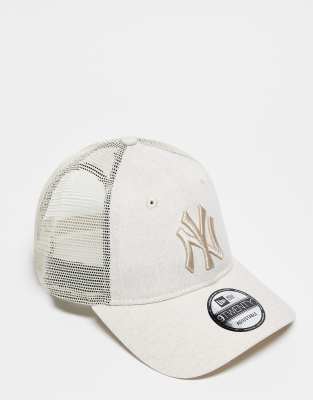 New Era - NY Yankees - 9TWENTY - Truckerpet met linnen in beige - view 1