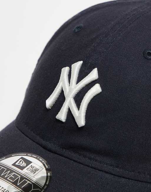 New Era NY Yankees 9Twenty unstructured distressed cap in black, 2 of 3
