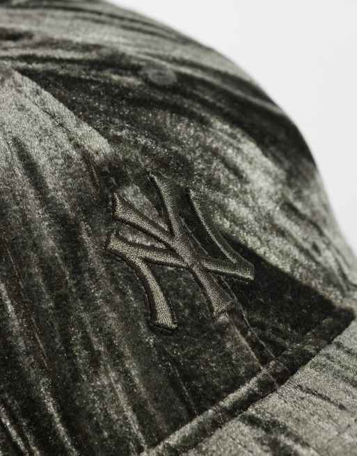 New Era - NY Yankees - Cappellino 9forty da donna in velluto kaki, 2 di 3