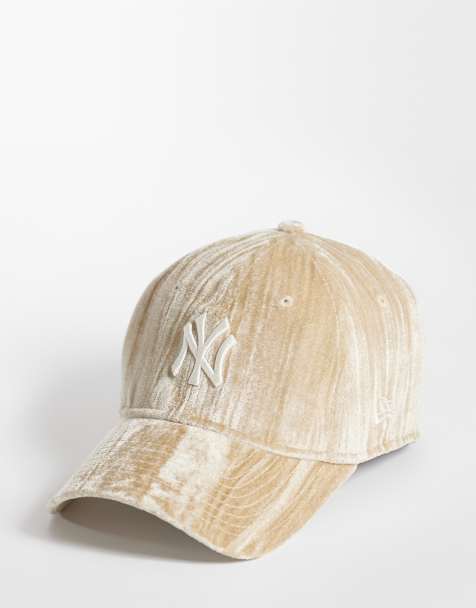 New Era NY Yankees Damen 9Forty Kappe aus Samt in Beige - view 1
