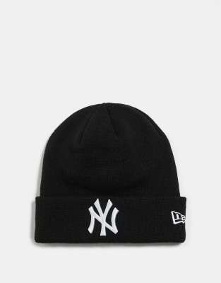 New Era New Era NY Yankees essential cuff beanie in black and white