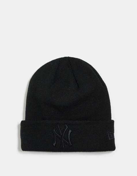 New Era NY Yankees essential cuff beanie in black - view 1