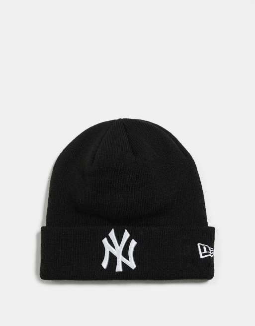 New Era – NY Yankees Essential – Czarna czapka beanie z wywijanym brzegiem i białym nadrukiem