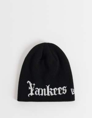 New Era NY Yankees gothic script logo knit beanie in black
