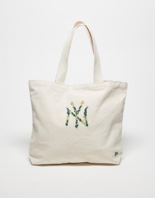 New Era – NY Yankees – Gräddvit toteväska imed blommig logga - view 1