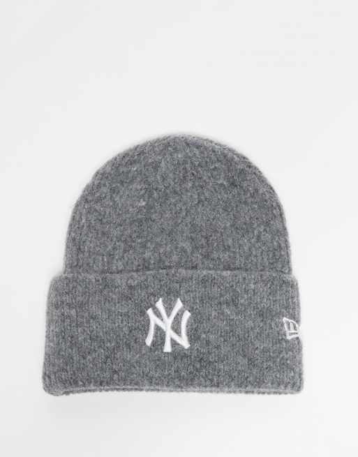 New Era - NY Yankees - Gråt strikket sæt med hue og halstørklæde, 2 af 3