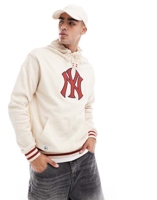 New Era NY Yankees hoodie in beige 