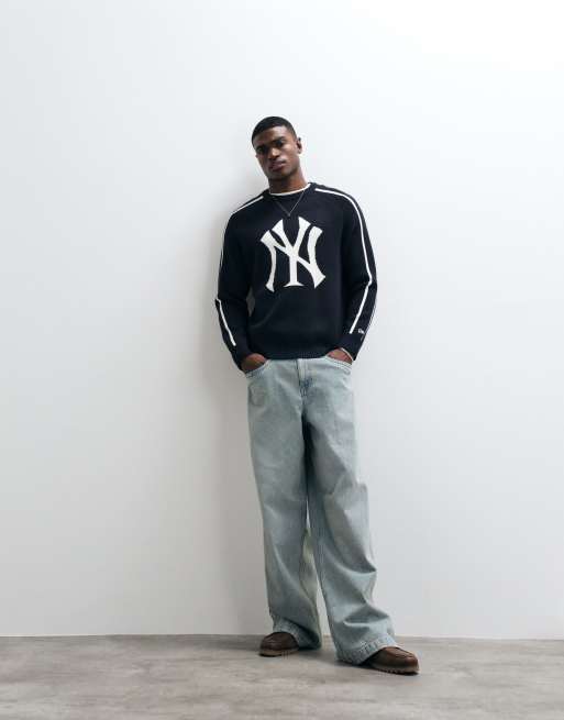 New Era NY Yankees large logo knitted jumper with contrast piping in navy, 2 of 5