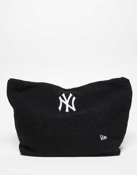 New Era NY Yankees logo borg tote bag in black - view 1