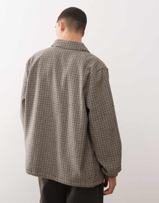 New Era NY Yankees logo button through checked coach jacket in brown, 4 of 4