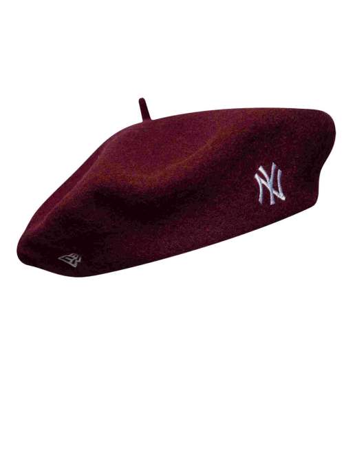 New Era NY Yankees logo dameswollen baret in bordeauxrood, 3 van 4