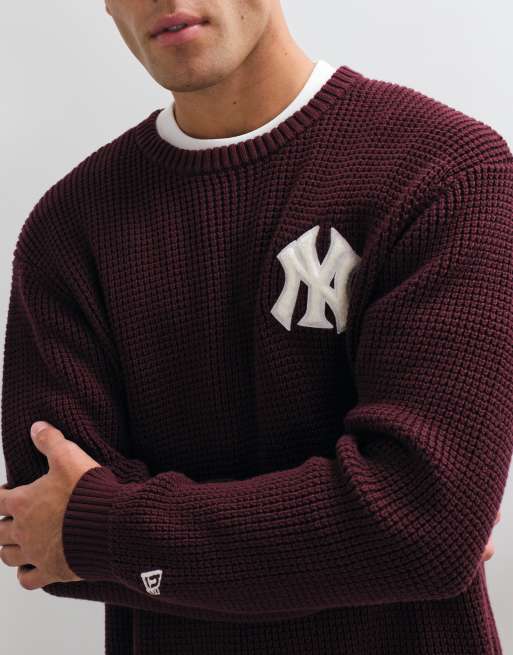 New Era NY Yankees logo MLB knitted waffle crewneck jumper in burgundy, 2 of 5