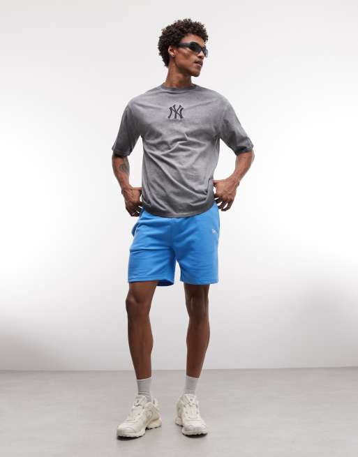 New Era NY Yankees logo short sleeve t-shirt in washed grey, 2 of 5