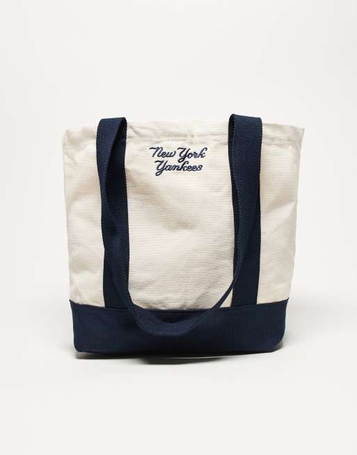 New Era NY Yankees logo tote bag in multi, 3 of 3