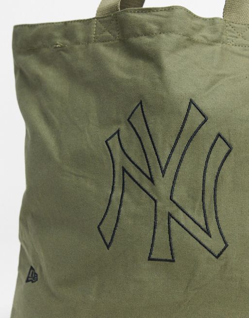 Lusso New York Yankees Rianna Multi Pouchette Bag