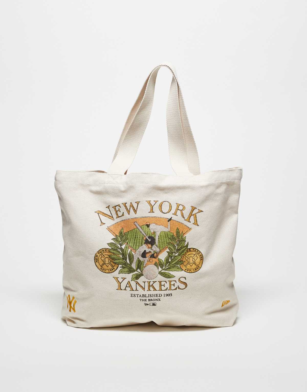 New Era NY Yankees motif detail tote bag in cream