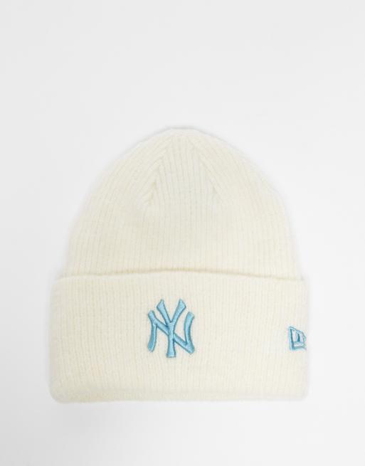 New Era – NY Yankees – Set aus Strickmütze und Schal in Cremeweiß, 3 von 3