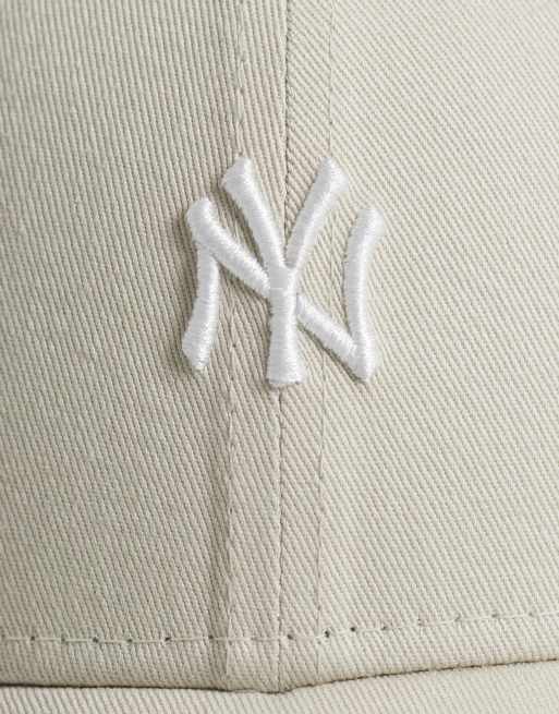 New Era NY Yankees womens 9forty mini logo cap in beige, 2 of 3