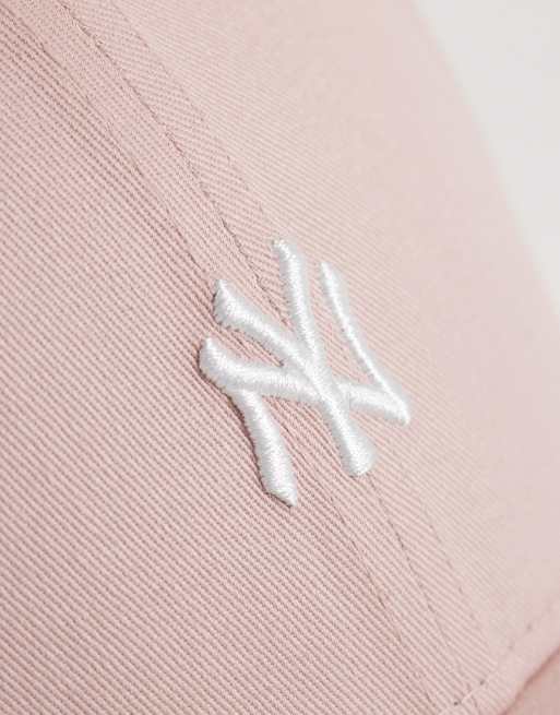 New Era NY Yankees womens 9forty mini logo cap in light pink, 2 of 3