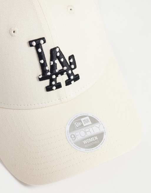 New Era NY Yankees womens 9forty polka dot logo infill cap in neutral, 2 of 3