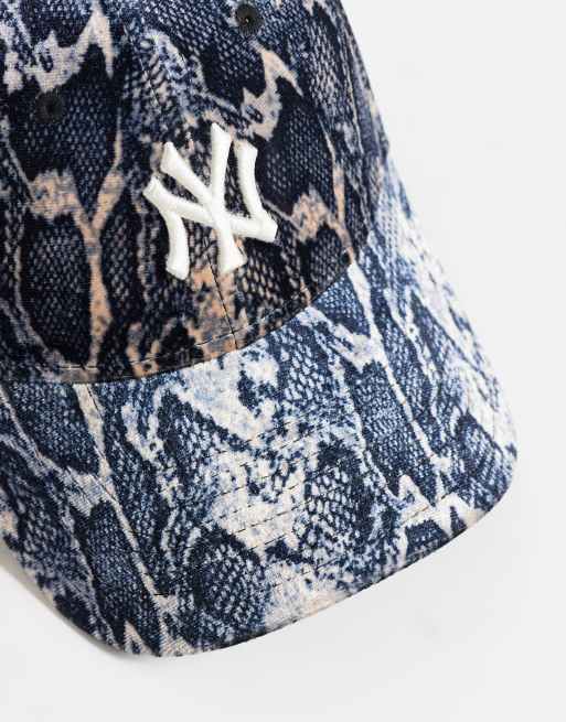New Era NY Yankees womens 9forty snake print cap in blue multi, 2 of 3