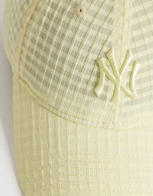 New Era NY Yankees womens 9twenty seersucker cap in yellow, 2 of 3