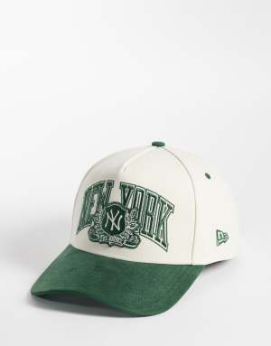 New Era NY Yankees wordmark logo contrast peak cap in neutral/khaki