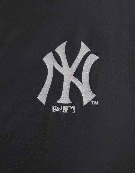 New Era NY Yankees woven zip-through tracksuit top in black, 3 of 5