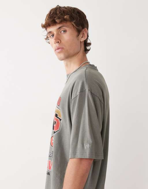 New Era – Oversize-T-Shirt in Grau mit „San Francisco 49ers"-Print, 4 von 5