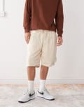 [New Era] New Era oversized jersey mesh shorts in ecru-Neutral XL Ecru