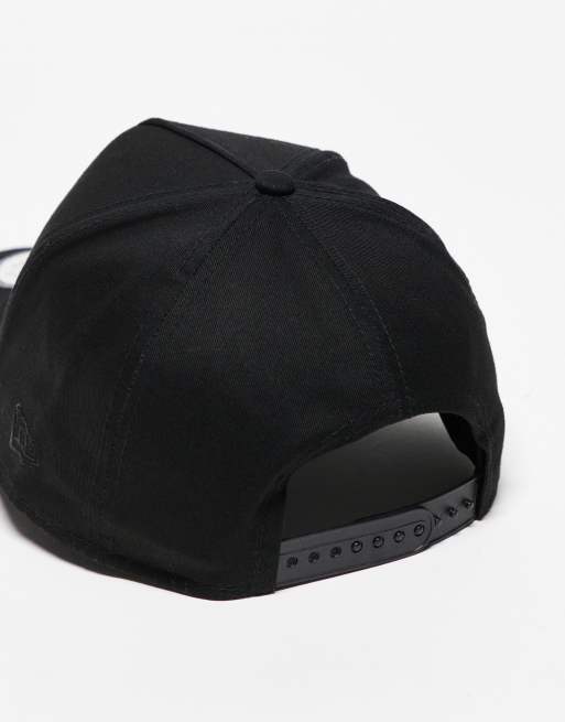 New Era - Pet met E-frame en NY Yankees-logo in dezelfde tint in zwart, 2 van 3