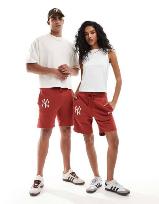 New Era – Röda shorts i unisex-modell med NY Yankees-logga
