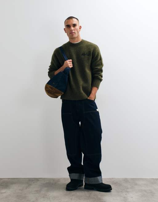 New Era simple script logo knitted crewneck jumper in dark green, 2 of 5