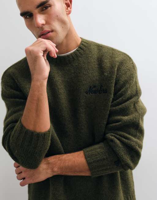 New Era simple script logo knitted crewneck jumper in dark green, 4 of 5