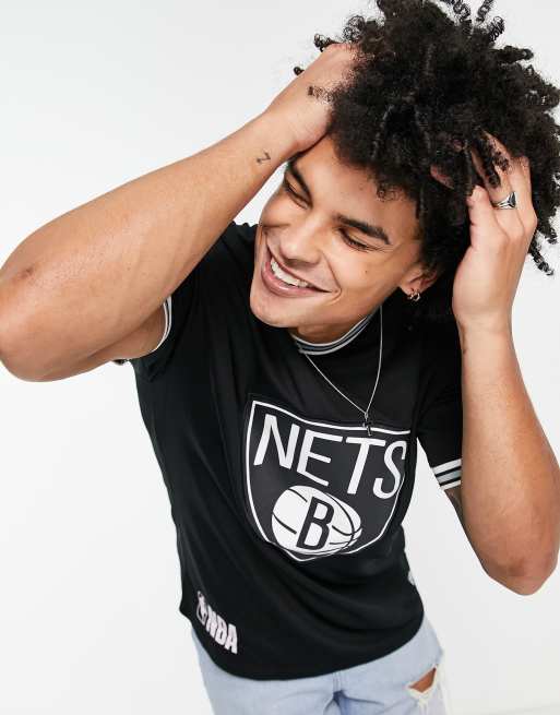 New Era - Sort oversized T-shirt i mesh med Brooklyn Nets-design