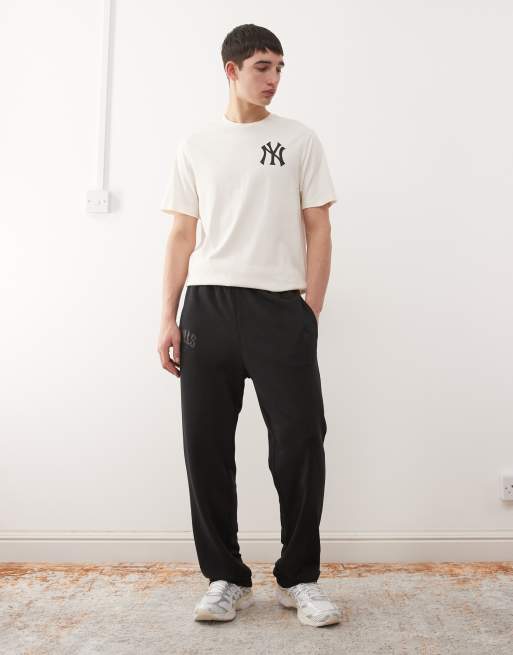 New Era - Sorte joggingbukser med lige ben , 2 af 5