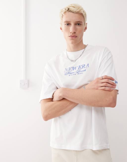 New Era summer graphic back detail relaxed t-shirt in white, 2 of 4