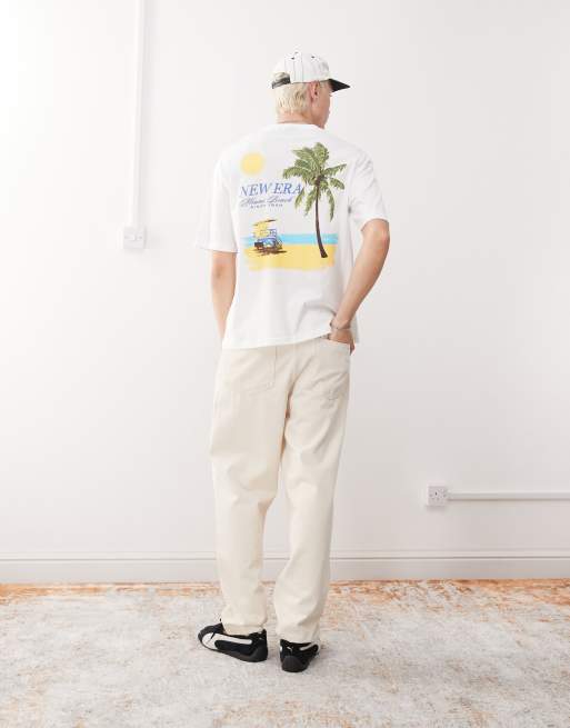 New Era - T-shirt comoda bianca con grafica estiva sul retro, 3 di 4