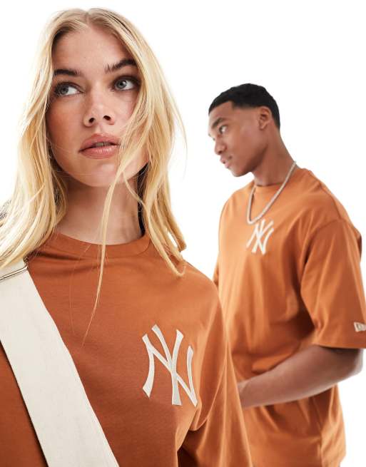 New Era - T-Shirt unisex color ruggine con logo NY