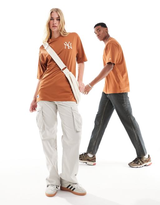 New Era - T-Shirt unisex color ruggine con logo NY, 2 di 4