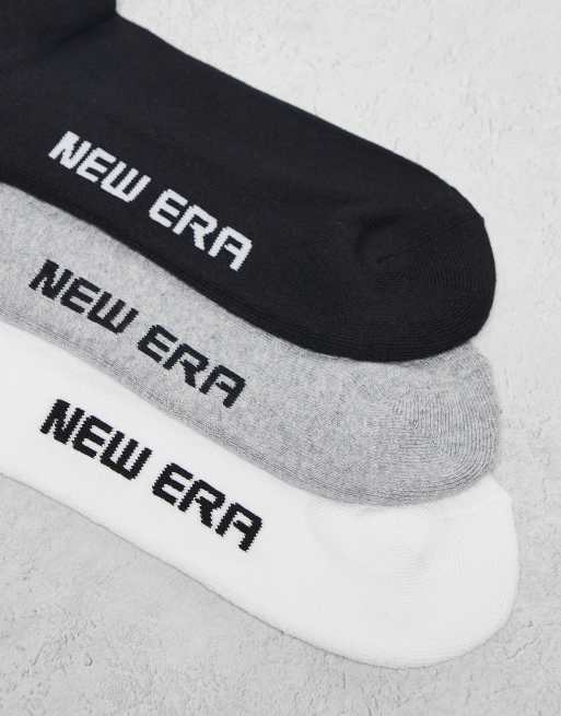 New Era – Vita, svarta och grå strumpor med retroränder och flagglogga, 3-pack, 3 av 3