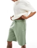 [New Era] New Era washed jersey shorts in green XS Green