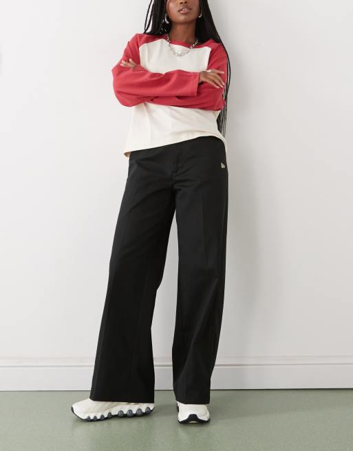New Era wide leg chino pants in black, 4 of 5