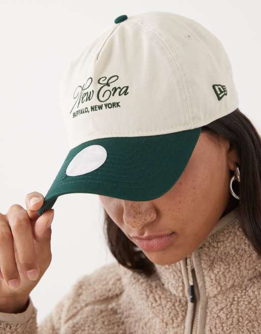 New Era - Womens 9twenty - Cappellino in cotone slavato beige e verde con visiera a contrasto, 2 di 3