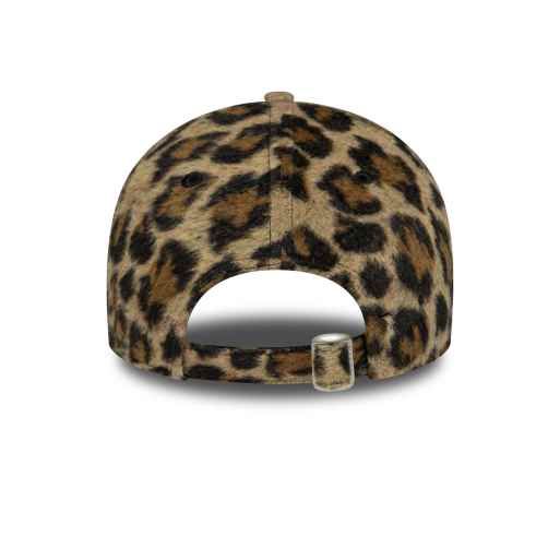 New Era Womens NY Yankees 9forty fleece leopard print cap in brown | ASOS