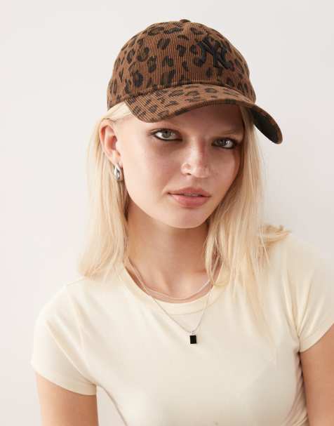 New Era – Womens NY Yankees 9twenty – Brązowa sztruksowa czapka z daszkiem w panterkę - view 1